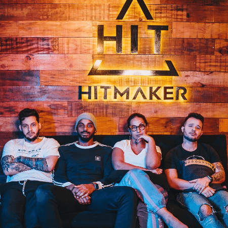 Valesca Popozuda e o trio da Hitmaker, que compôs Furduncinho - Reprodução/Instagram/valescapopozuda - Reprodução/Instagram/valescapopozuda