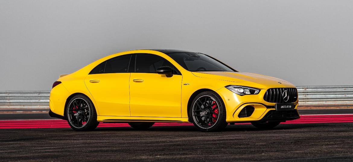 Sedã ou cupê? Mercedes-AMG CLA 45 S 4MATIC+ é as duas coisas, trazendo motor 2.0 turbo de 421 cv que deixa muscle cars para trás - Divulgação