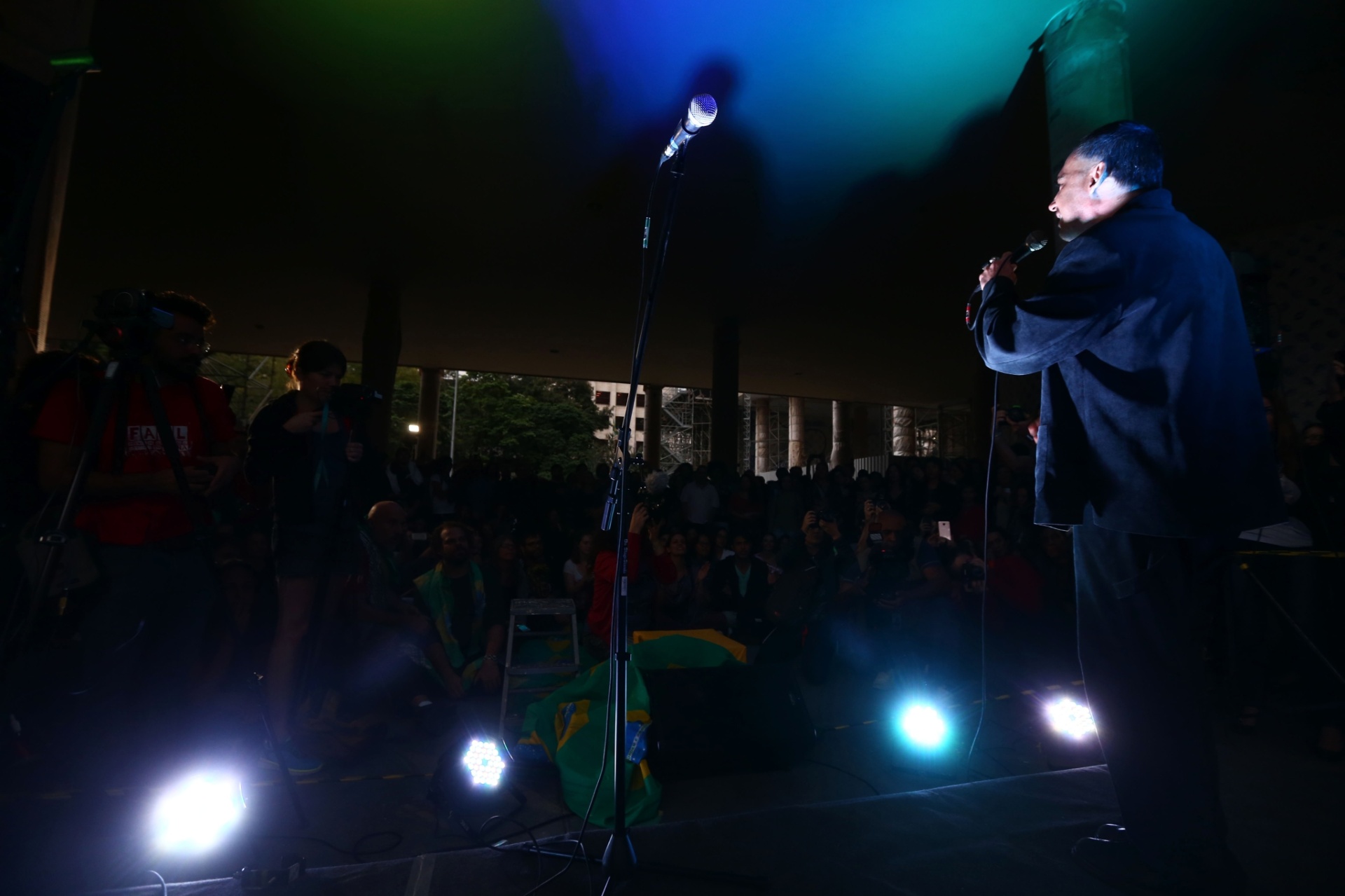 18.mai.2016 - Atração musical da ocupação do Palácio Capanema, no centro do Rio, o músico Arnaldo Antunes criticou o rebaixamento do Ministério da Cultura a secretaria subordinada ao Ministério da Educação - Wilton Junior/Estadão Conteúdo