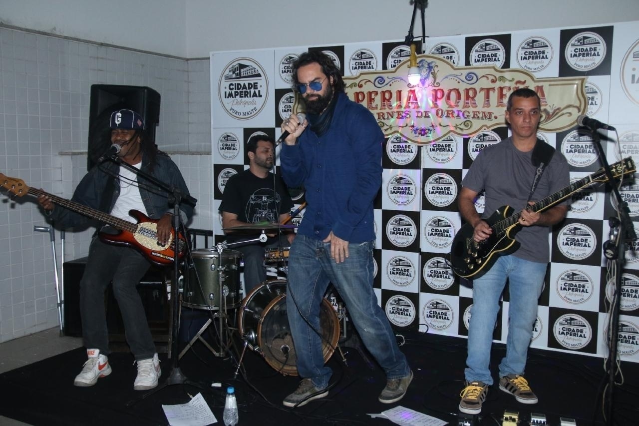 30.jul.2016 - Elenco de "Liberdade, Liberdade" comemora o fim da novela no Rio de Janeiro - Daniel Pinheiro/Agnews