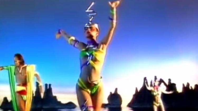 Ciro Barcelos, Isadora Ribeiro e Diana Szortyka na abertura do "Fantástico" de 1987 - Reprodução/TV Globo - Reprodução/TV Globo