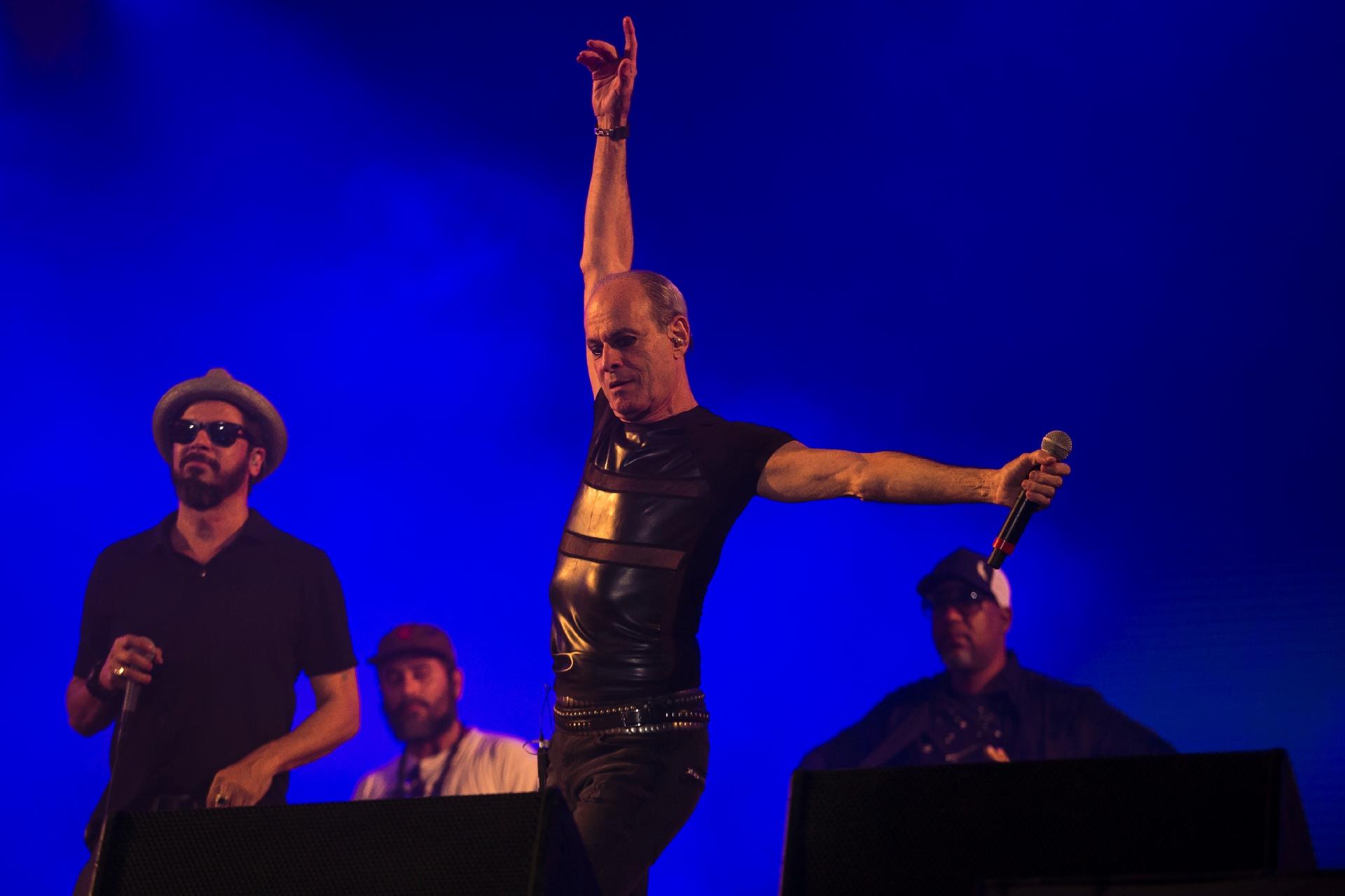 Ney Matogrosso se apresenta com a banda Nação Zumbi no Palco Sunset do Rock in Rio 2017 - Bruna Prado/UOL