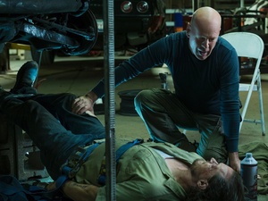 Cena do remake do filme "Desejo de Matar", com Bruce Willis no papel principal - Divulgação