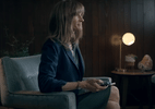 Julia Roberts é psicóloga traumatizada no trailer da série "Homecoming" - Reprodução