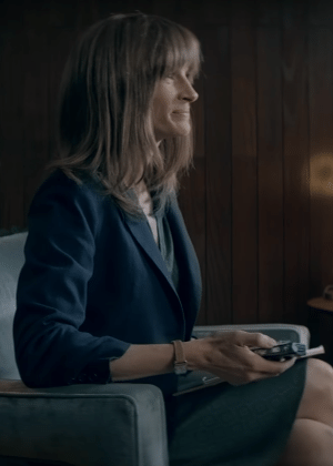 Julia Roberts em cena de "Homecoming" - Reprodução - Reprodução