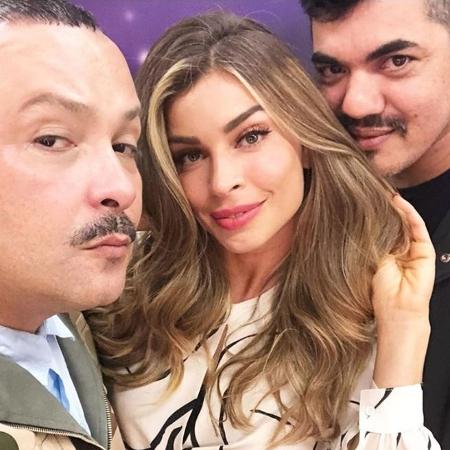 A dupla de stylists Juliano e Zuel com uma de suas clientes, a atriz Grazi Massafera - Reprodução/Instagram/@julianoezuel