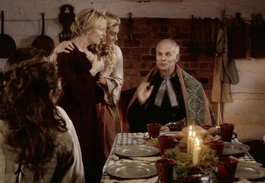 Cena do filme "Alone Yet Not Alone" (2013) - Divulgação