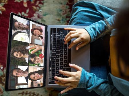 converse online com pessoas