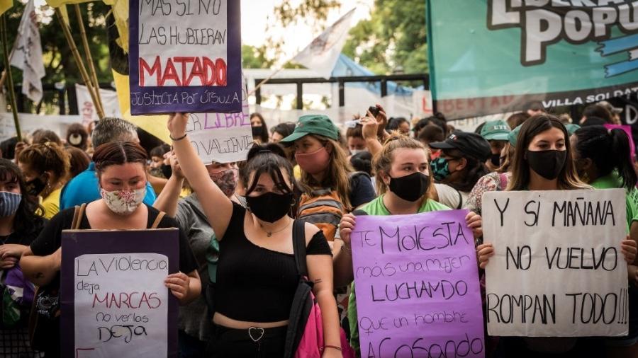Protestos acontecem há 7 anos; nesta foto, mulheres denunciam violência nas ruas de Buenos Aires, em 2017 - SOPA Images/SOPA Images/LightRocket via Gett