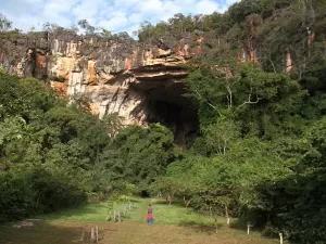 Turistas desaparecem ao entrar em caverna em parque de Goiás