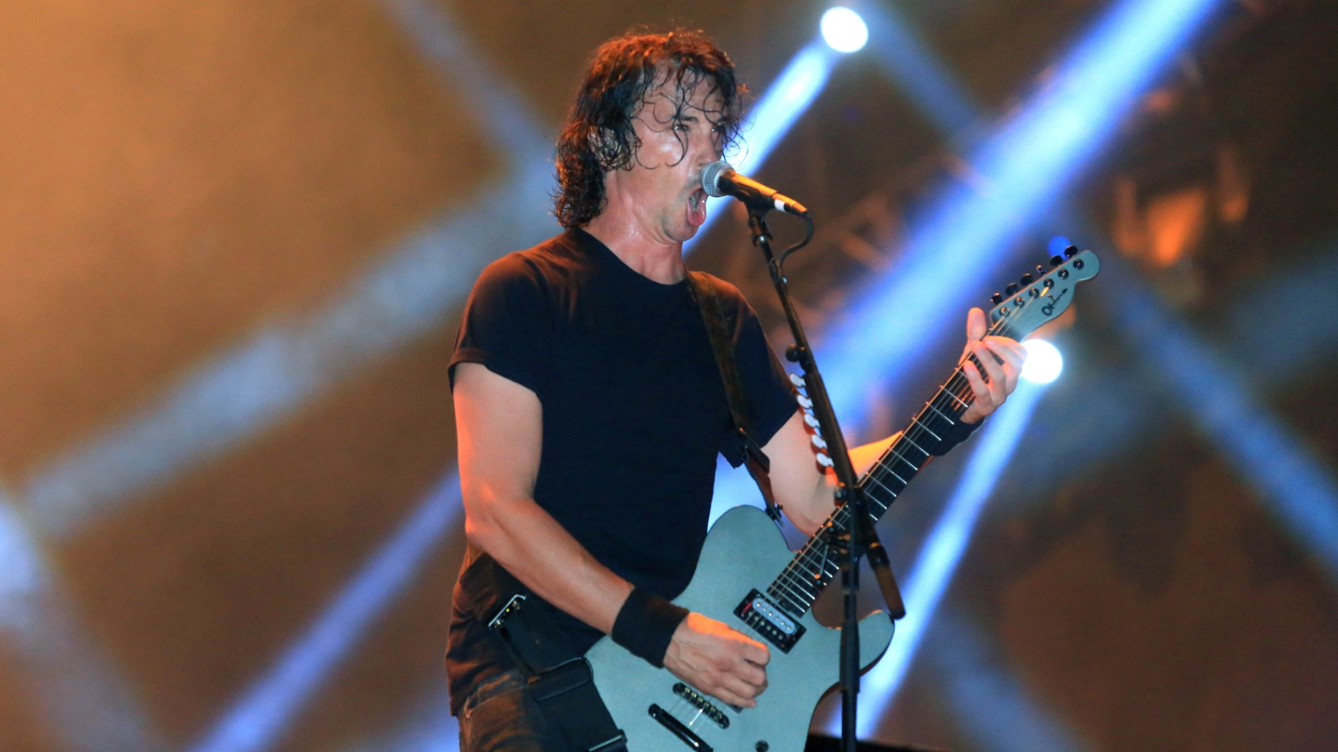 19.set.2015 - Joe Duplantier, vocalista da banda francesa Gojira, que abriu o Palco Mundo do Rock in Rio 2015 - Marco Antonio Teixeira/UOL
