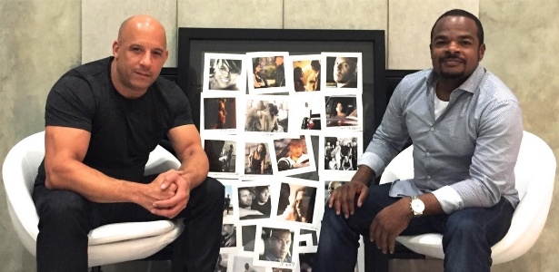 Vin Diesel posa com o diretor F. Gary Gray - Reprodução /Facebook /Vin Diesel 