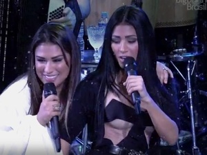 Detalhe do body ousado de Simaria, que se apresentou no "BBB 17" - Reprodução/ TV Globo - Reprodução/ TV Globo