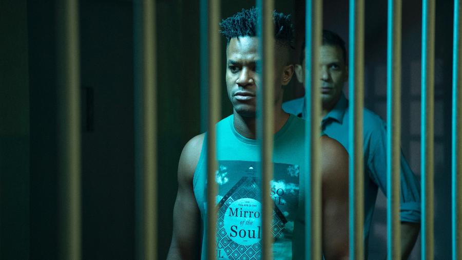 Dom (David Junior) é preso em "Pega Pega" - Estevam Avellar/TV Globo