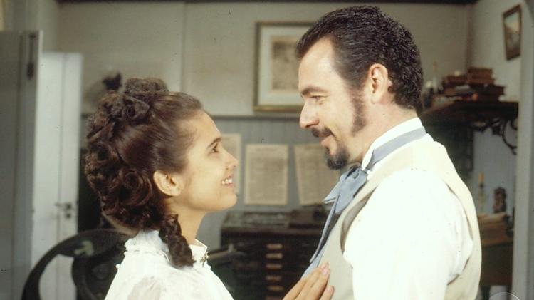 Sandra Annenberg e Fábio Junqueira em 'Pacto de Sangue' , em 1989 Sandra Annenberg e Fábio Junqueira em 'Pacto de Sangue' , em 1989