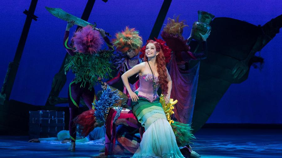 Fabi Bang é Ariel em "A Pequena Sereia", musical com a grife Disney que está em cartaz em SP - João Caldas/Divulgação