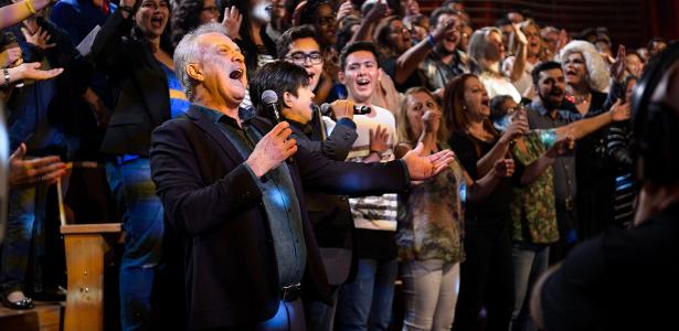Pedro Bial canta com Chitãozinho & Xororó em seu programa - Ramon Vasconcelos/TV Globo - Ramon Vasconcelos/TV Globo