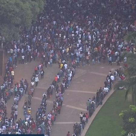Fila por emprego no centro de São Paulo - Reprodução/Globo - Reprodução/Globo