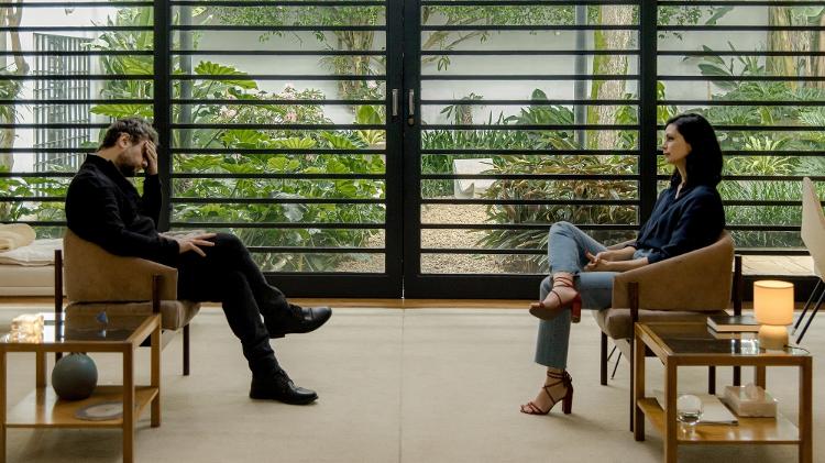 Selton Mello e Morena Baccarin em cena da quarta temporada de Sessão de Terapia - Divulgação - Divulgação