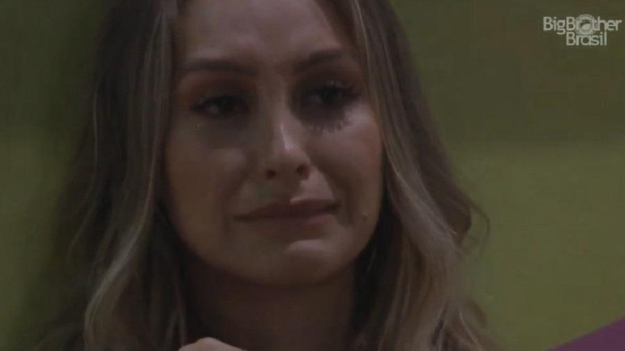 BBB 21: Carla Diaz chora durante festa - Reprodução/Globoplay