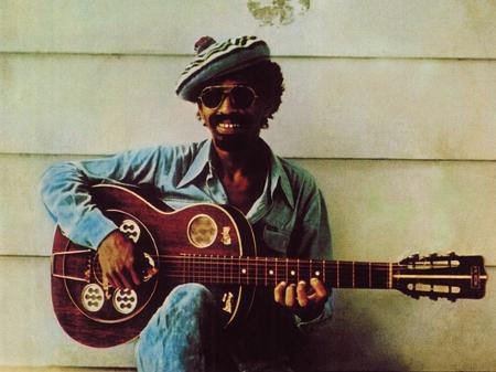 Cassiano na capa do álbum Apresentamos Nosso Cassiano, de 1973 - Reprodução