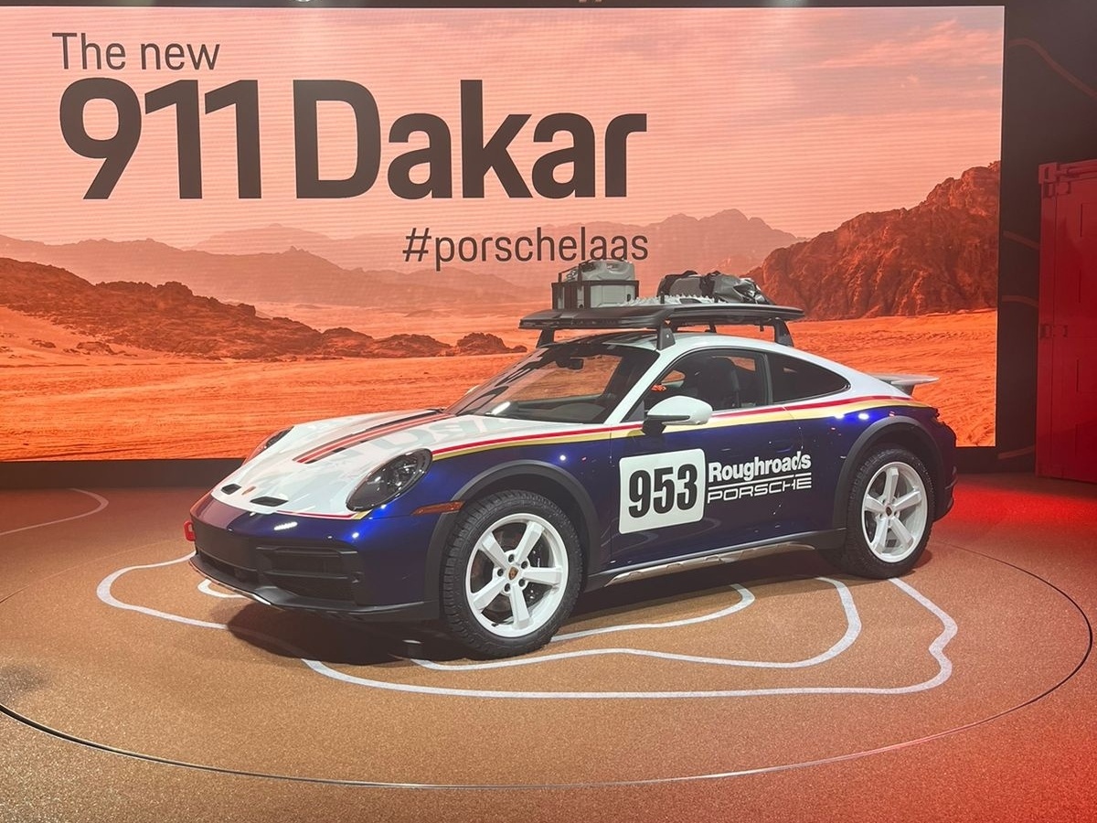 Recordamos o Porsche 911 Dakar, o clássico Ford Mustang e o Cupra Urban  Rebel - SIC Notícias