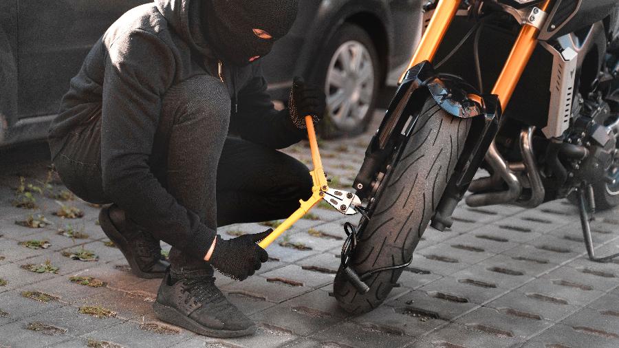 Entre janeiro e junho de 2023, foram registrados 15.210 casos de roubos e furtos de motocicletas na capital paulista e na Região Metropolitana
