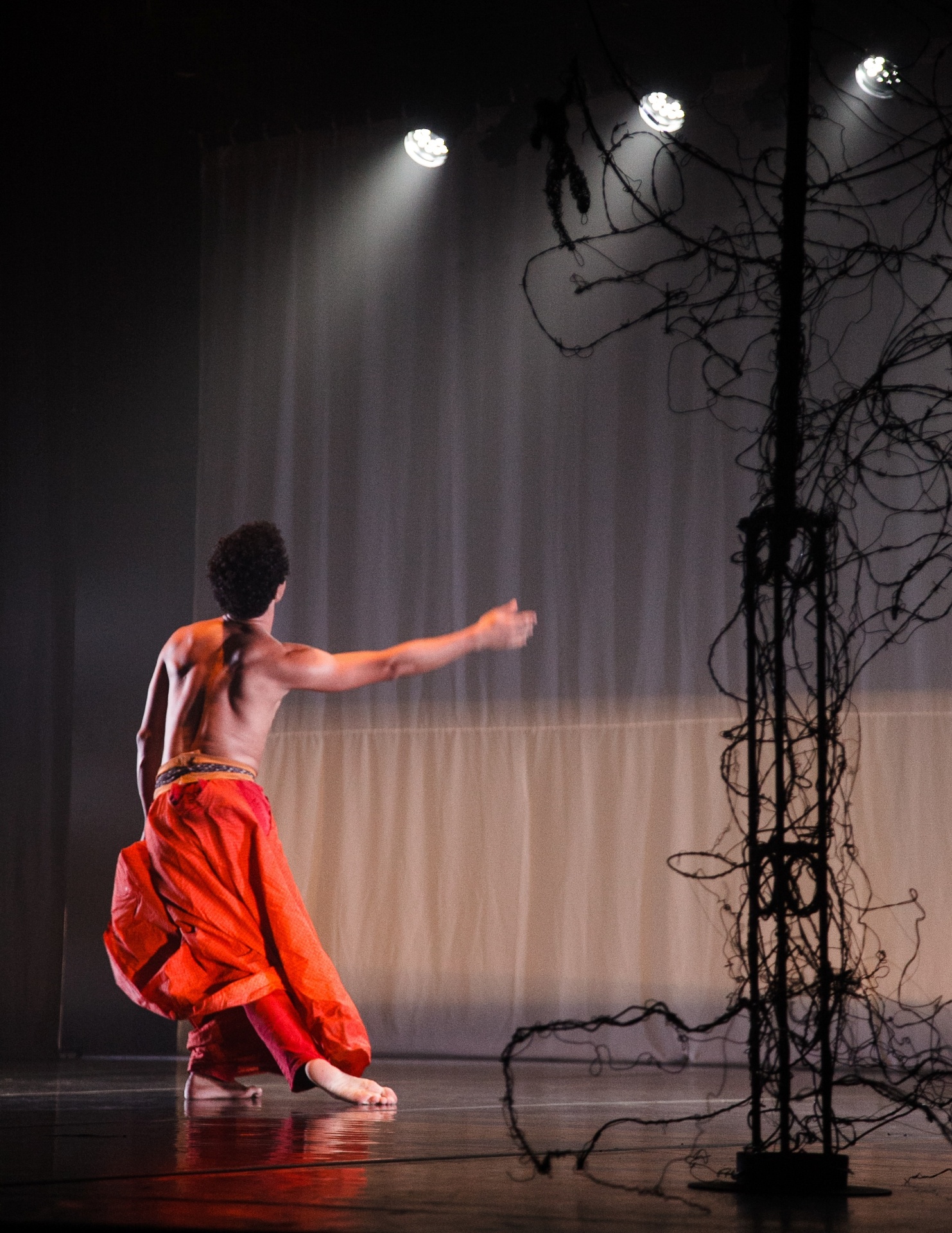 Espetáculo "Tempo Suspenso", da  Cia Artesãos do Corpo - Divulgação