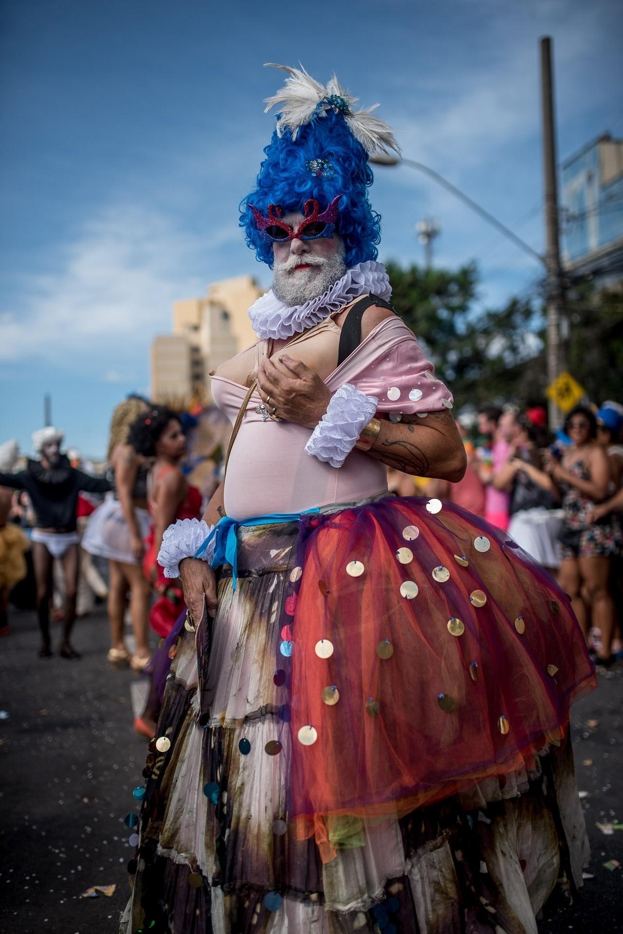 Corte Devassa teve público de todas as idades nesta segunda (12) - Nereu Jr/UOL