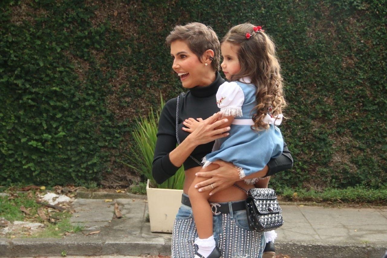 Deborah Secco e a filha Maria Flor - Daniel Pinheiro/AgNews