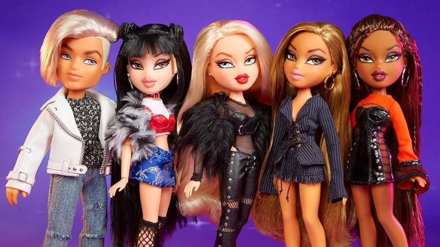 Usando maquiagem, a galera está se transformando em bonecas Bratz