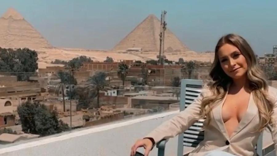 Carla Diaz posa no Egito - Reprodução/Instagram