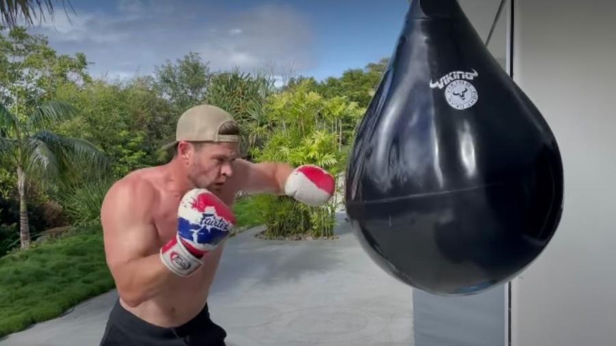Chris Hemsworth publica vídeo de exercício físico  - Reprodução/Instagram 