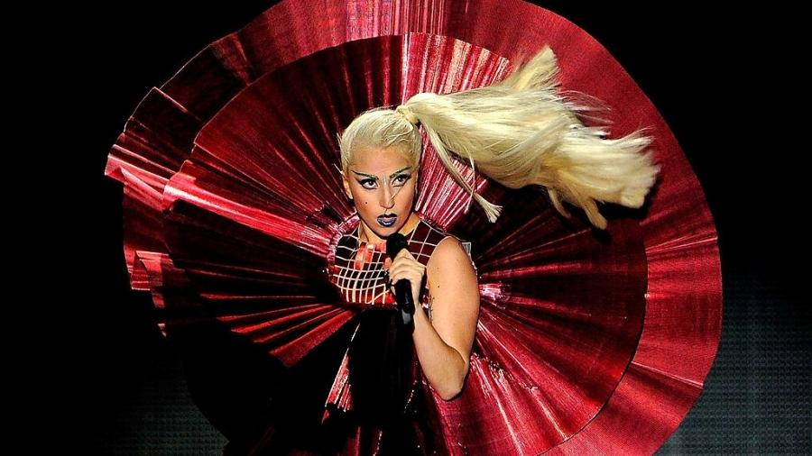 Lady Gaga pode fazer show no Rio, sugeriu Eduardo Paes