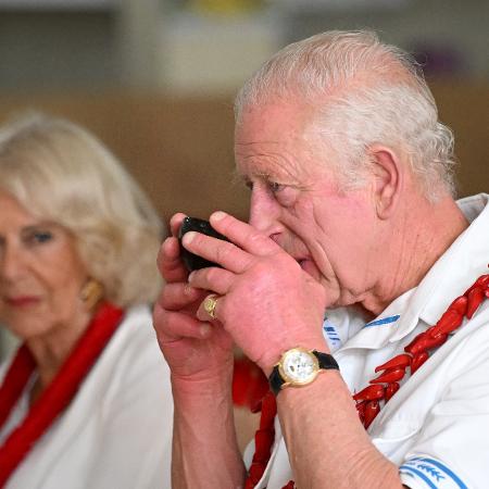 O rei Charles 3º e a rainha Camilla em visita à Samoa em outubro de 2024