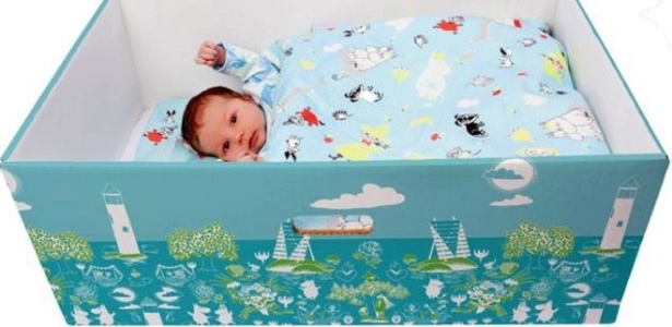Há 75 anos, grávidas recebem gratuitamente caixas do governo finlandês - Finish Box Baby Company