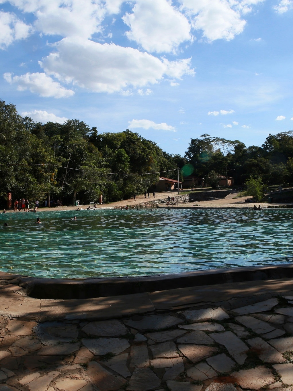 Parque Nacional de Brasília reabre acesso às piscinas