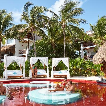 Swing: Resort no México permite troca de casal - Divulgação/ Casal First Tour