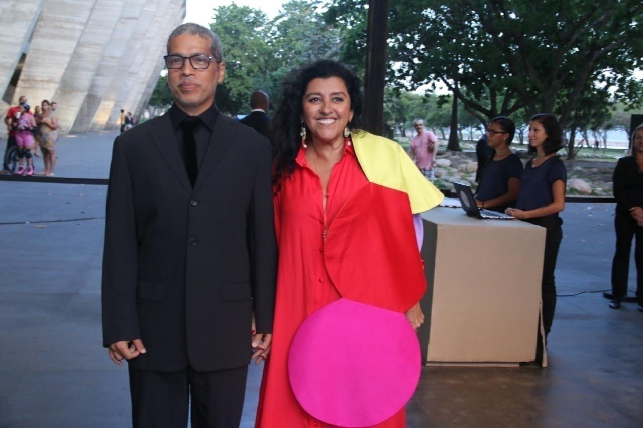 Famosos prestigiam o casamento de Fábio Porchat e Nataly Mega - Agnews/Daniel Pinheiro