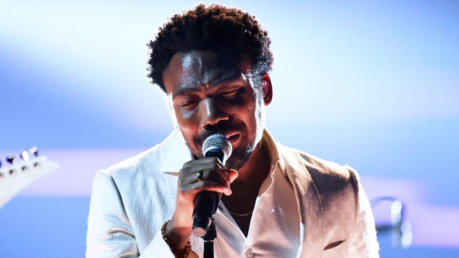 Childish Gambino, projeto de Donald Glover, se apresenta no palco do Grammy 2018 - Getty Images