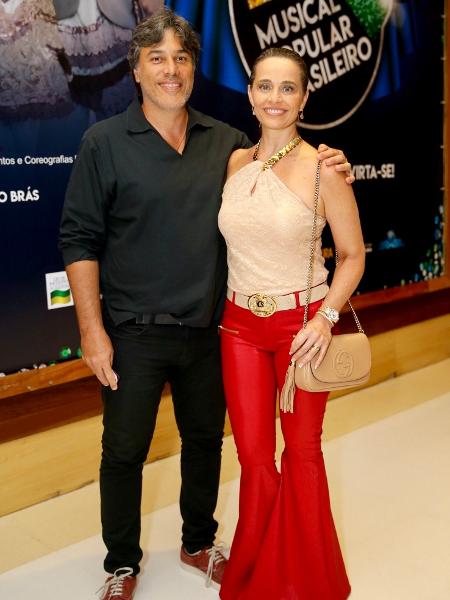 Carla Vilhena vai a espetáculo com o marido - Manuela Scarpa/Brazil News