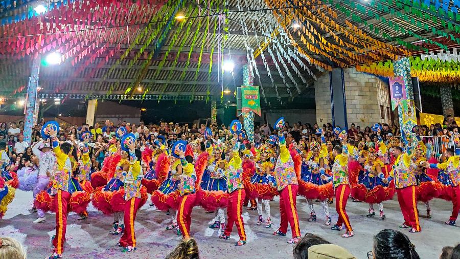 A final do concurso de Quadrilhas do Gonzagão, no bairro Farolândia, em Aracaju, com a quadrilha Xodó da Vila