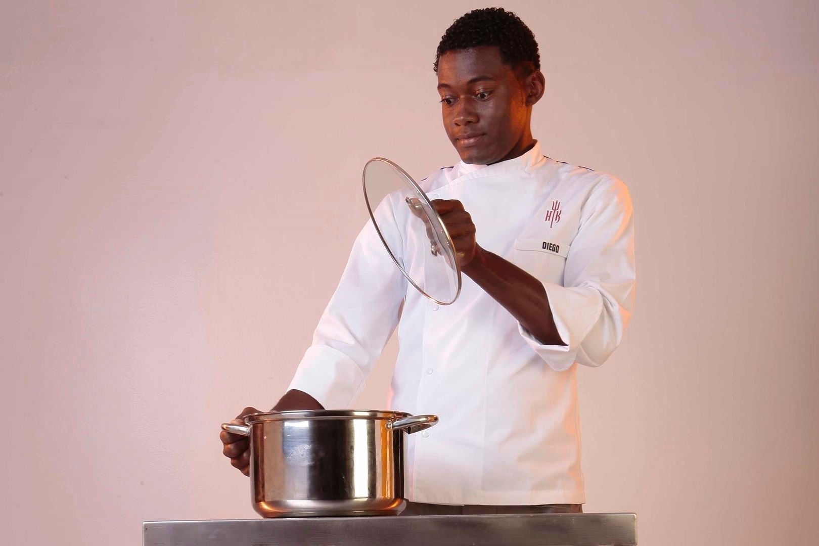 Diego, do  "Hell's Kitchen - Cozinha Sob Pressão" - Leonardo Nones/SBT