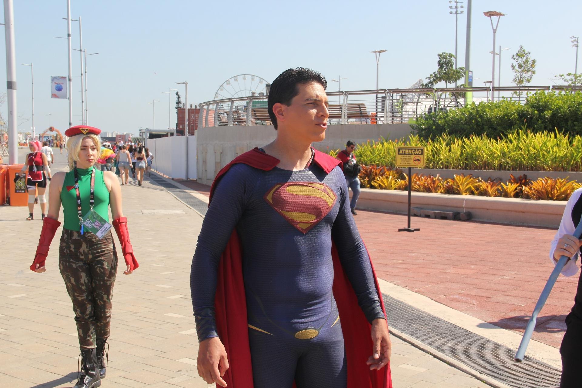 A estreia do Game XP, espaço dedicado a atrações geek, no Rock in Rio trouxe super-heróis à Cidade do Rock - Wallace Barbosa/AgNews