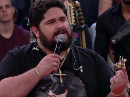 O sertanejo César Menotti, da dupla com Fabiano, que teve de se desculpar por piada feita no programa "Altas Horas" - Reprodução