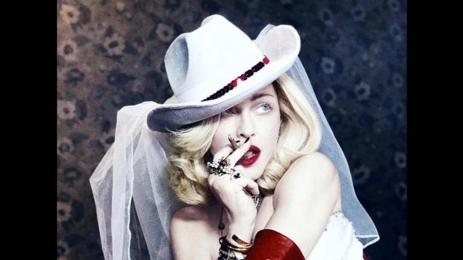 Madonna na capa de "Medellín" - Reprodução