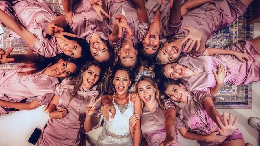 Gabi Luthai e amigas em festa do pijama de sua despedida de solteira - Reprodução/Instagram