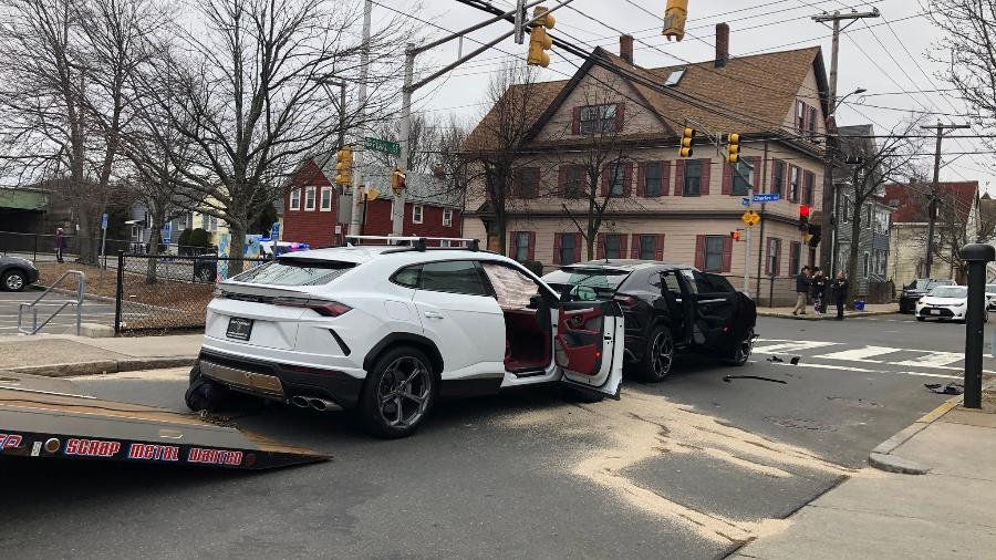 Ladrões roubam e batem duas Lamborghini Urus nos EUA  - Divulgação