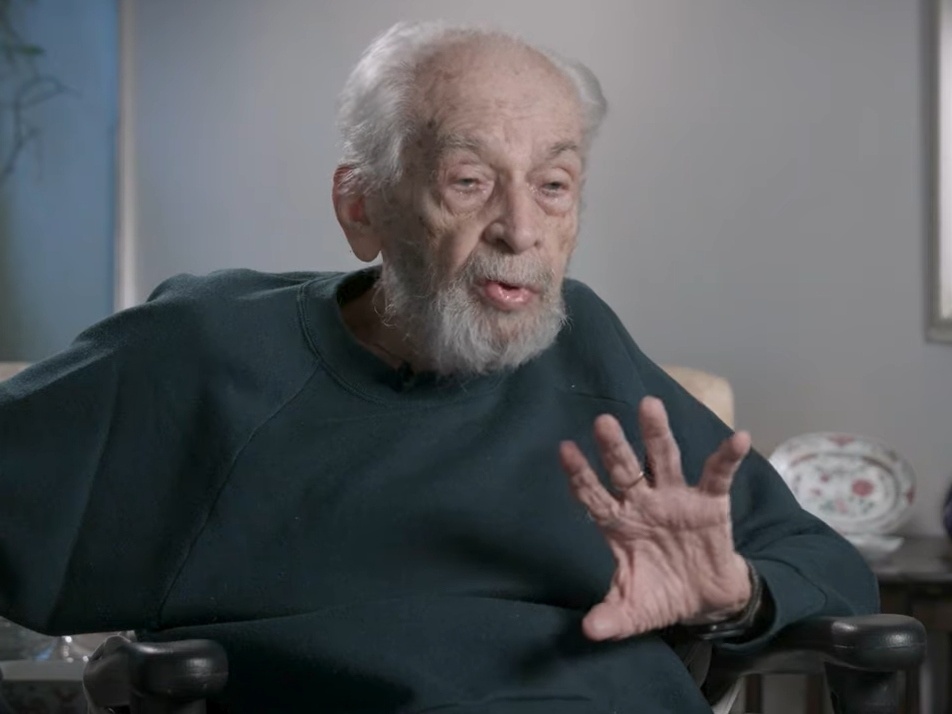 Melhor: Documentário resgata perseguição da ditadura ao jornalista Helio Fernandes