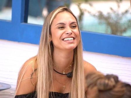 Bbb 21 Sarah Falou Sobre Envolvimento Com Alguem Da Casa Depois de mais de 10 horas de prova, sarah e gilberto foram a ultima dupla a deixar a prova do lider do bbb 21. bbb 21 sarah falou sobre envolvimento